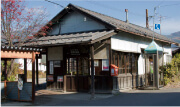 信濃竹原駅舎